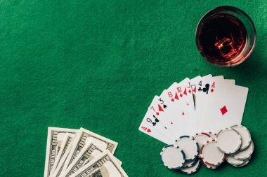 Side-by-side comparison of Speed Blackjack rapid-round interface and traditional blackjack pacing